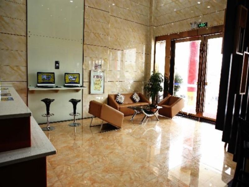 7 Days Inn Shenzhen Shajing Waterlands Resort Branch - שנג'ן - לובי