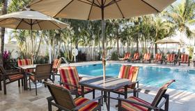 Four Points by Sheraton Fort Lauderdale Airport/Cruise Port - Fort Lauderdale - Piscina