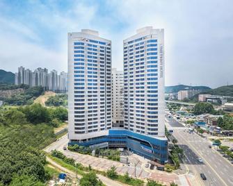 The Triny Urban Suites - Yongin - Gebäude