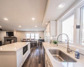 New Listing! The Lake Escape- Private, Covered Boat Dock- Near Local Marina! - Benton - Kitchen