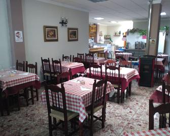 Hostal Virgen Del Rocío - רונדה - מסעדה