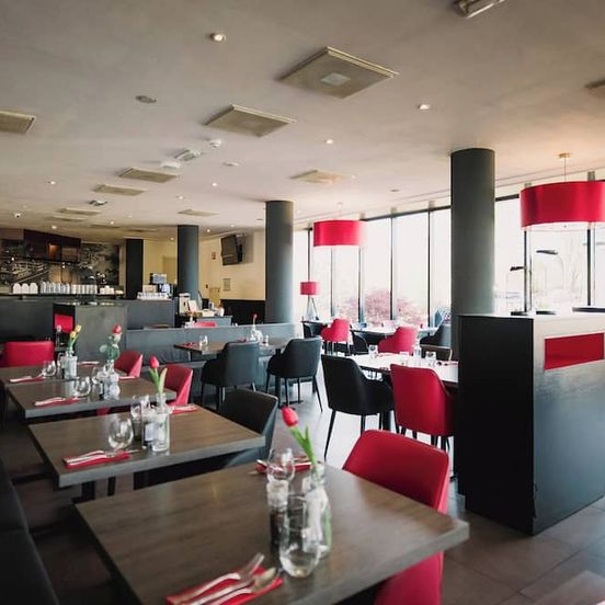 Bastion Hotel Rotterdam-Terbregseplein image 1