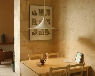 Sous le Tilleul - Saint-Romain - Dining room