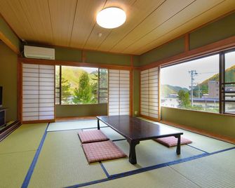 Oedo Onsen Monogatari Kakeyu Fujikan - Ueda - Jídelna