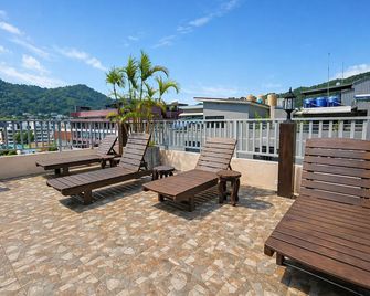 Orchid Resortel - Kathu - Balkon