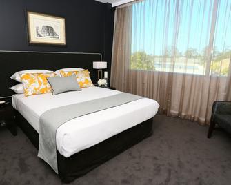 Springfield Lakes Boutique Hotel - Ipswich - Schlafzimmer