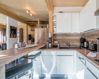 Superior Chalet With Whirlpool - Murau - Keuken