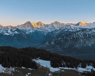 Parkhotel Beatenberg - Beatenberg - Binnenhof