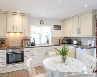 Bear Lake Lodge - Belper