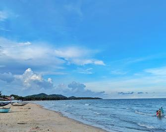 Amy Motel - Xuyen Moc - Strand