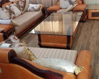 Ragaray Executive Suites - Ogbomosho - Sala de estar
