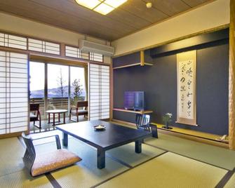 Moriaki Ryokan - Maebashi - Comedor