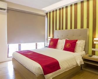 Hotel Rosita - Lucena - Bedroom