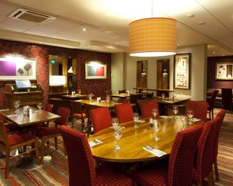Premier Inn Lon Heathrow Airport T2 & T3 (Bath Rd) - Hounslow - Restaurant
