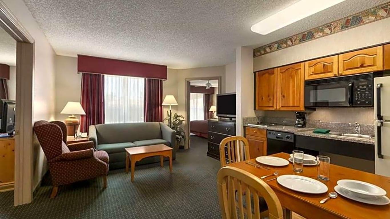 Suites On Scottsdale