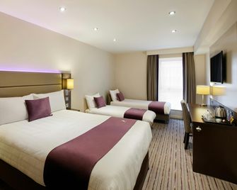Premier Inn Basildon - East Mayne - Basildon - Building