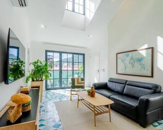 Cozy 1BR in Santa Ana - Ciudad de Panamá - Sala de estar