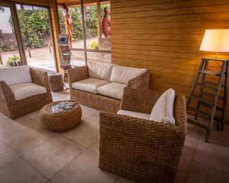 Easter Island Eco Lodge - Hanga Roa - Patio