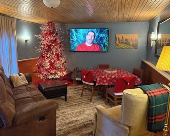 The Crofting Inn - Cloudcroft - Lounge
