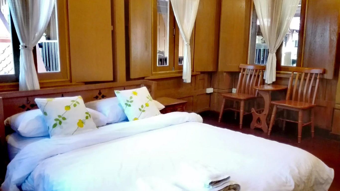 لونج تشومني فيلدج