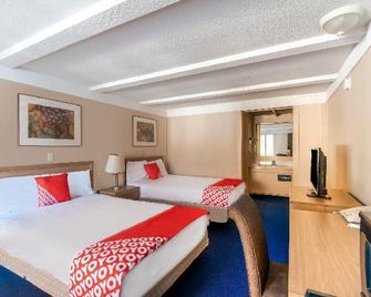 OYO Hotel Wadsworth Oh I-76 - Wadsworth - Habitación