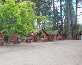 Rustic Village Cabins - Big Bear Lake