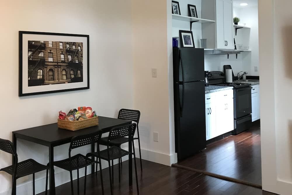 Modern 2 BR/1B centrally located apt. near SLU in Canton, NY - Canton - Restaurant