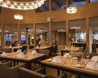Hotel Brunnenhaus Schloss Landau - Landau - Restaurant