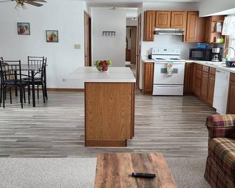 Home Away from Home - Manitowoc - Kuchyň