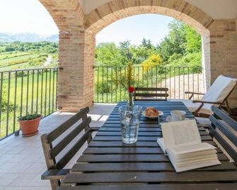 Borgo Majella by Rentbeat - Abbateggio - Balcony