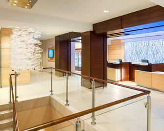 Fairfield Inn and Suites by Marriott Calgary Downtown - Calgary - Lobby