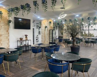 Hotel Sir Royal - Bucarest