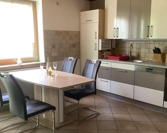 Cozy vacation apartment with terrace and pool - Tiefenbach (Cham) - Cocina