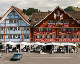 Hotel Säntis - Appenzell - Gebouw