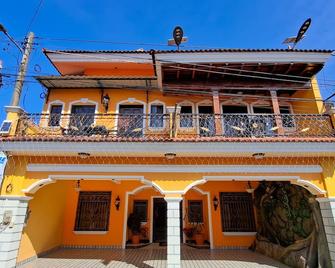 La Mansion del Gran Jaguar - Retalhuleu - Будівля