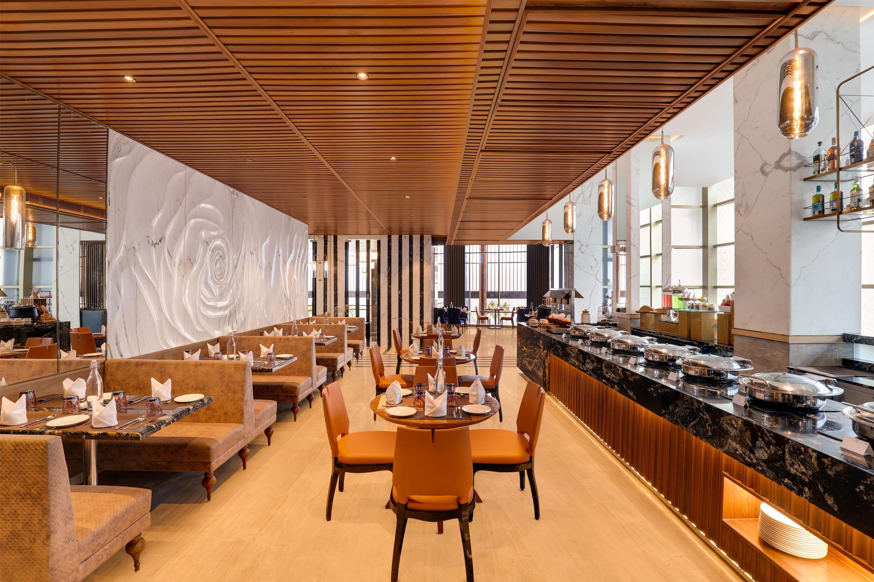 Lemon Tree Premier, Malad, Mumbai - Powai - Restaurant