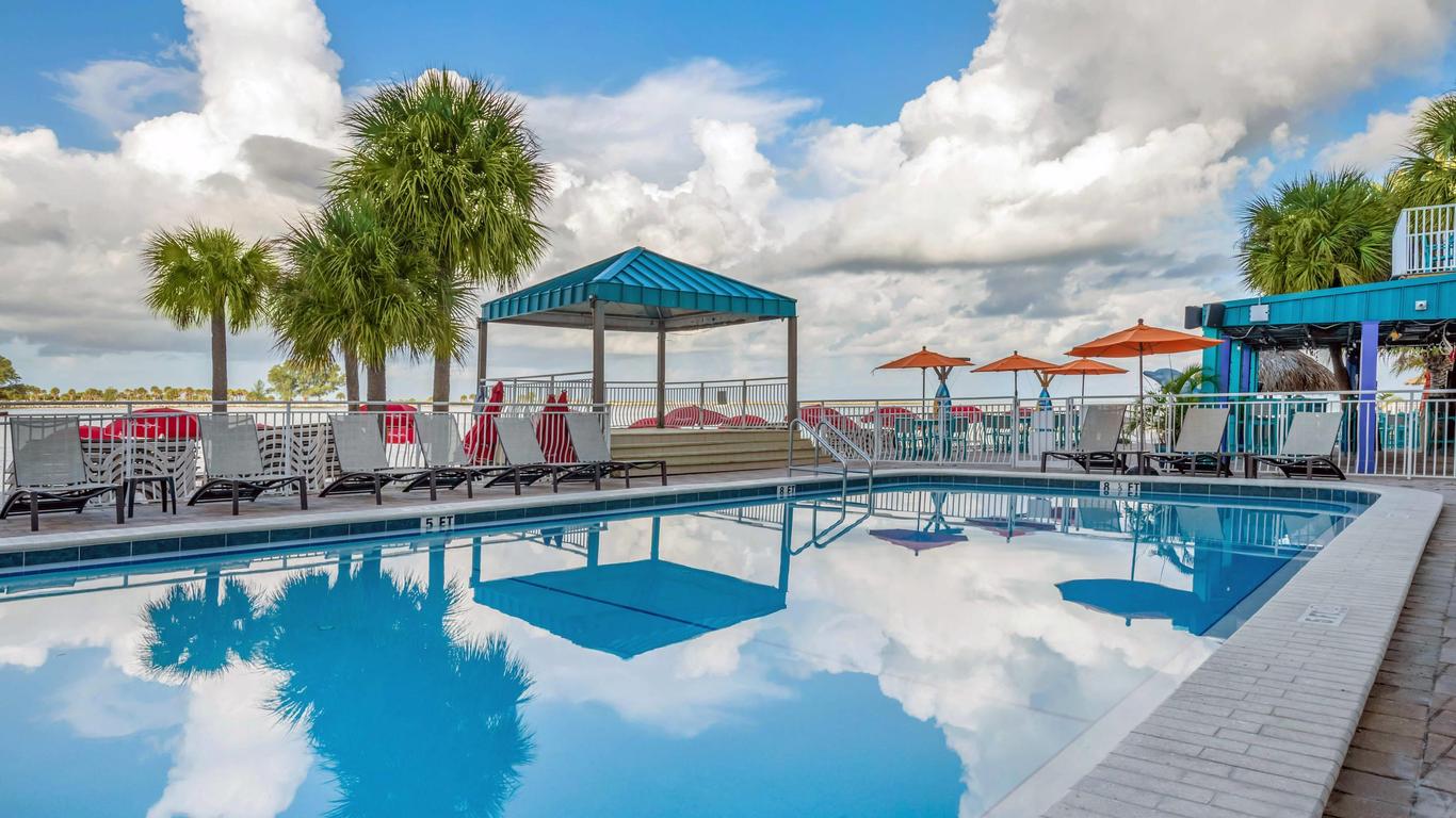 Dolphin Sands Clearwater Beach, an Ascend Collection Hotel