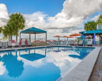 Dolphin Sands Clearwater Beach, an Ascend Collection Hotel - Clearwater Beach - Piscina