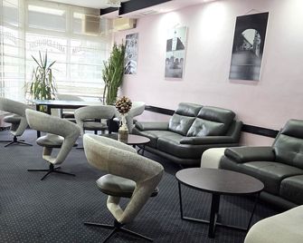 Hotel Millennium - Osijek - Area lounge