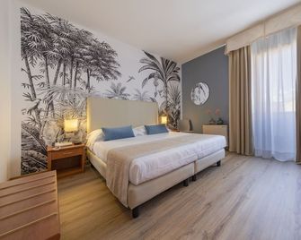 Hotel Al Sole Bardolino - Bardolino - Habitación