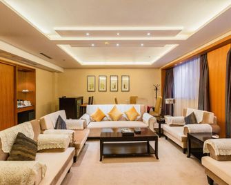 Phoenix International Hotel - Jincheng - Salónek