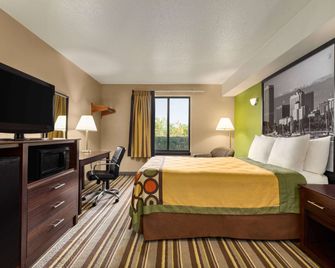 Super 8 by Wyndham Germantown/Milwaukee - Germantown - Slaapkamer
