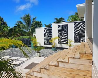 Mama Taras Bungalows - Rarotonga - Outdoors view