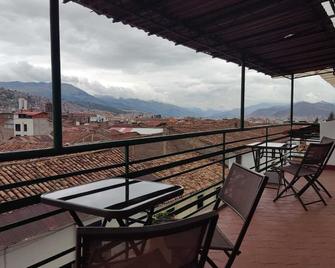 Hospedaje Familiar Gloria - Cusco - Balcón