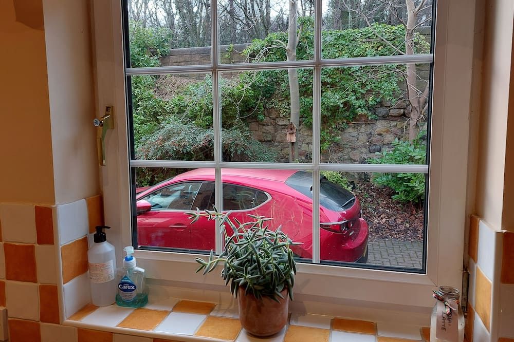 Beach Ground Floor Flat, Edinburgh, Golf Coast & Festival Sleeps 4, - מוסלברו - מרפסת