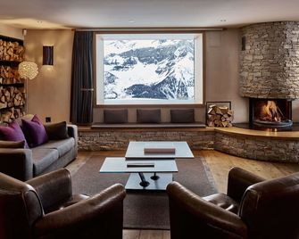 chetzeron - Lens - Lounge