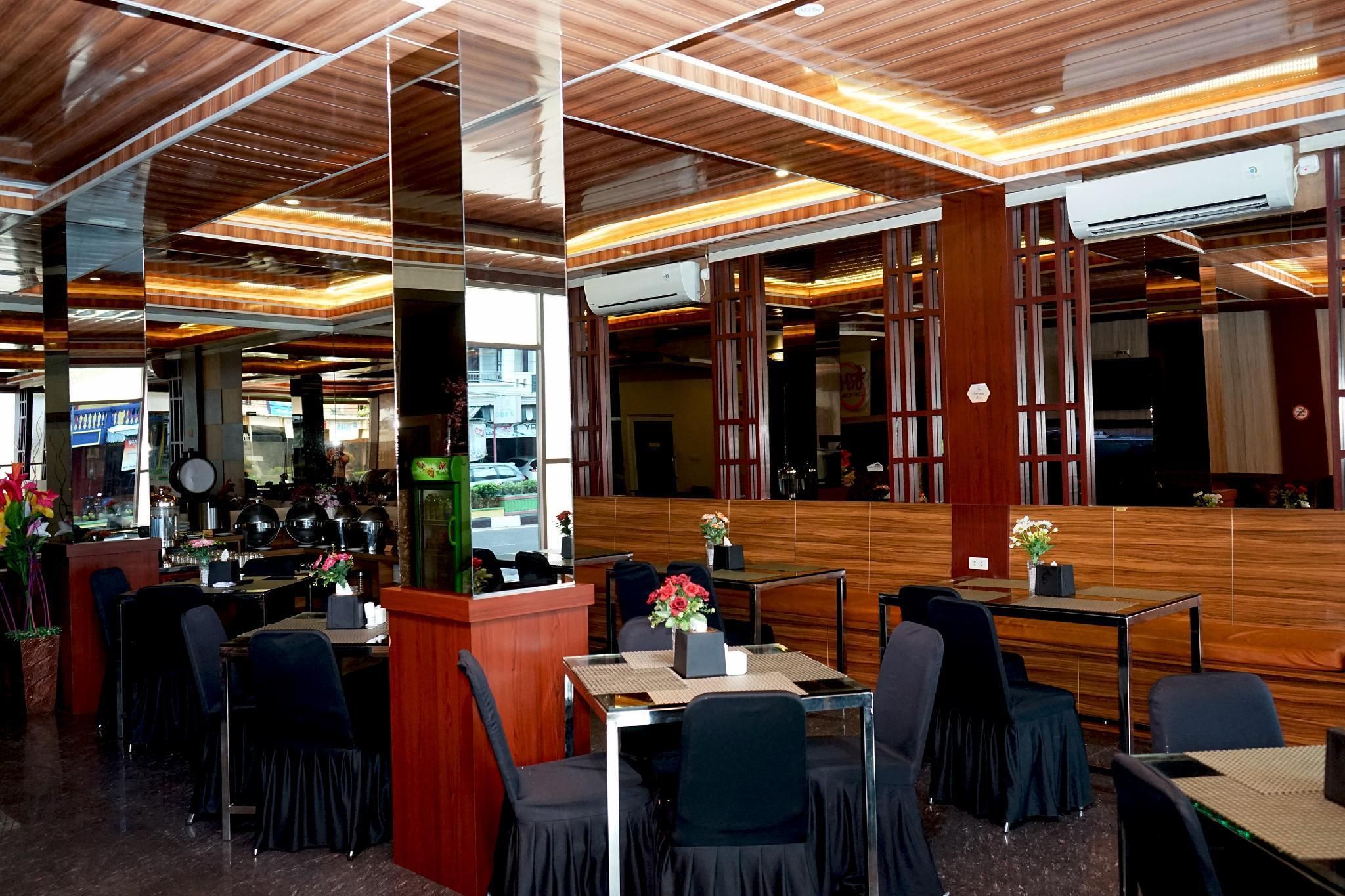 Ren'z Hotel - Pangkal Pinang - Restaurant