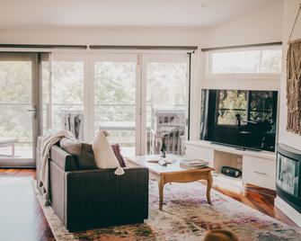 Araluen Boutique Accommodation - Yarra Glen - Pokój dzienny