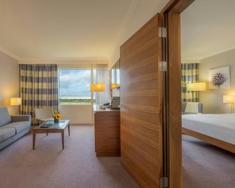Hilton Reading - רידינג - חדר שינה