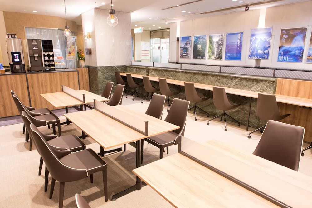 توياما تشتيتسو هوتل